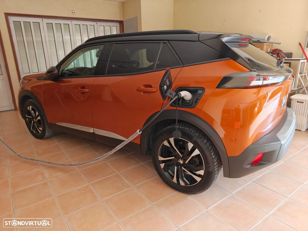 Peugeot e-2008 Allure - 5
