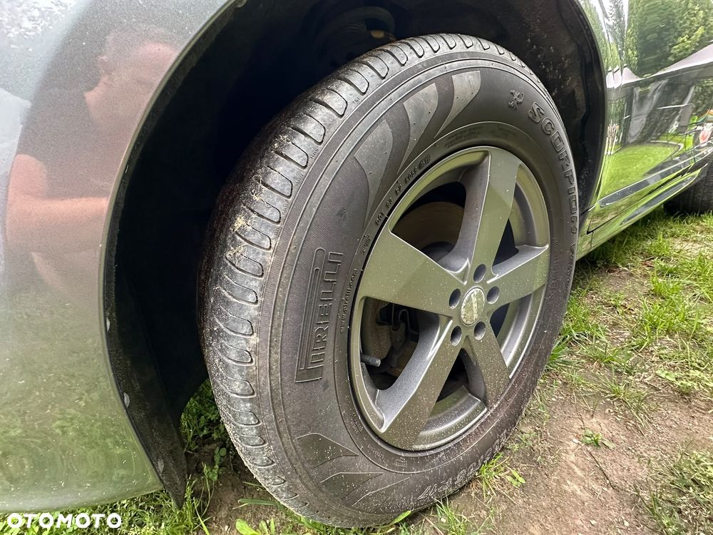Volvo XC 60 D3 Drive-E Momentum - 19