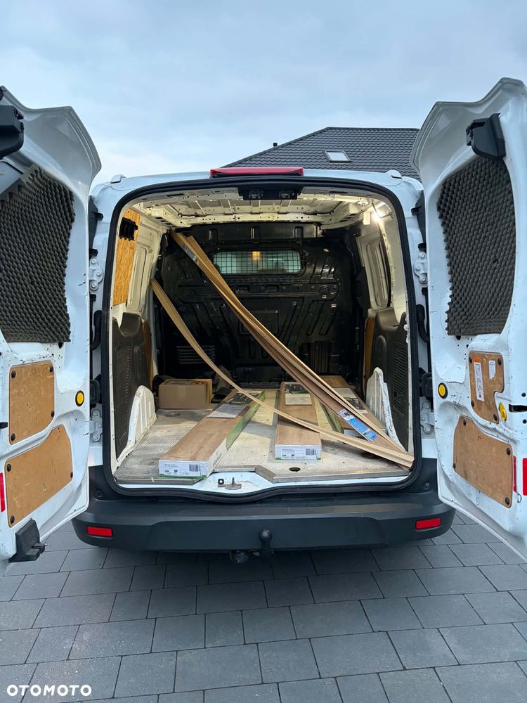 Ford Transit Connect - 13
