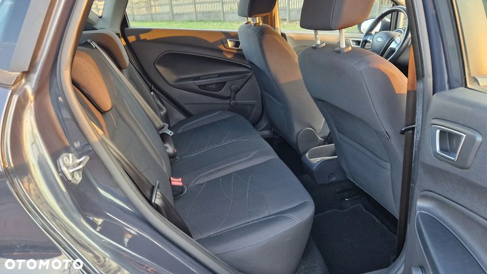 Ford Fiesta 1.4 Champions Edition - 11