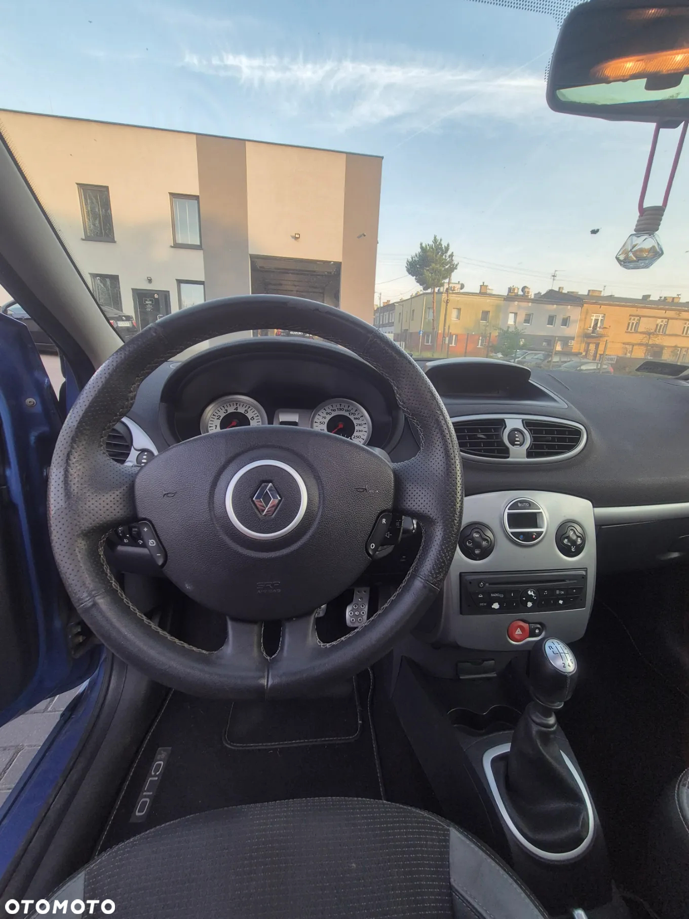 Renault Clio 1.6 16V GT - 16