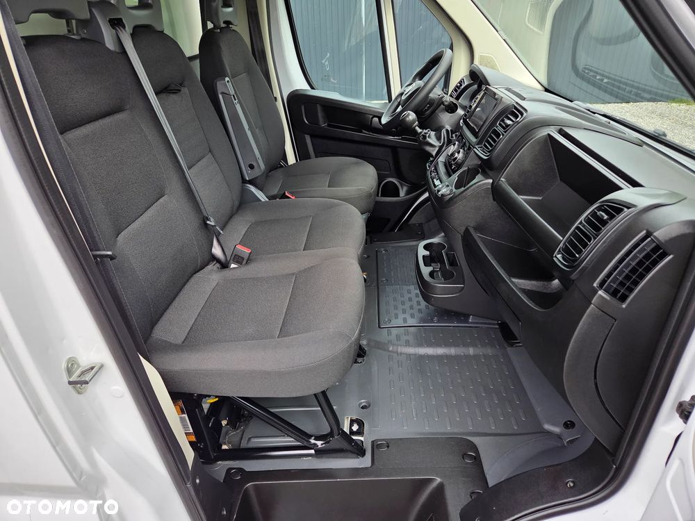 Fiat Ducato 2.2 160KM/ Kontener dł: 4.30 / Winda DHOLLANDIA 750Kg / Klima / - 23