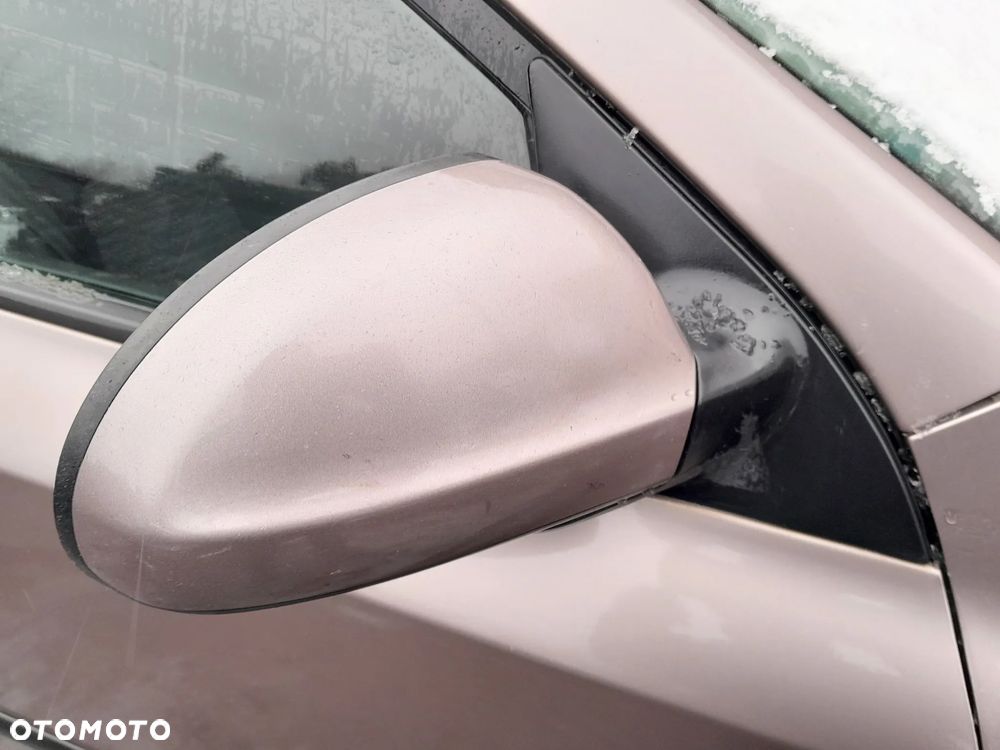 Lusterko zewnętrzne prawe KIA Ceed I 06-12r. 8Q - 2