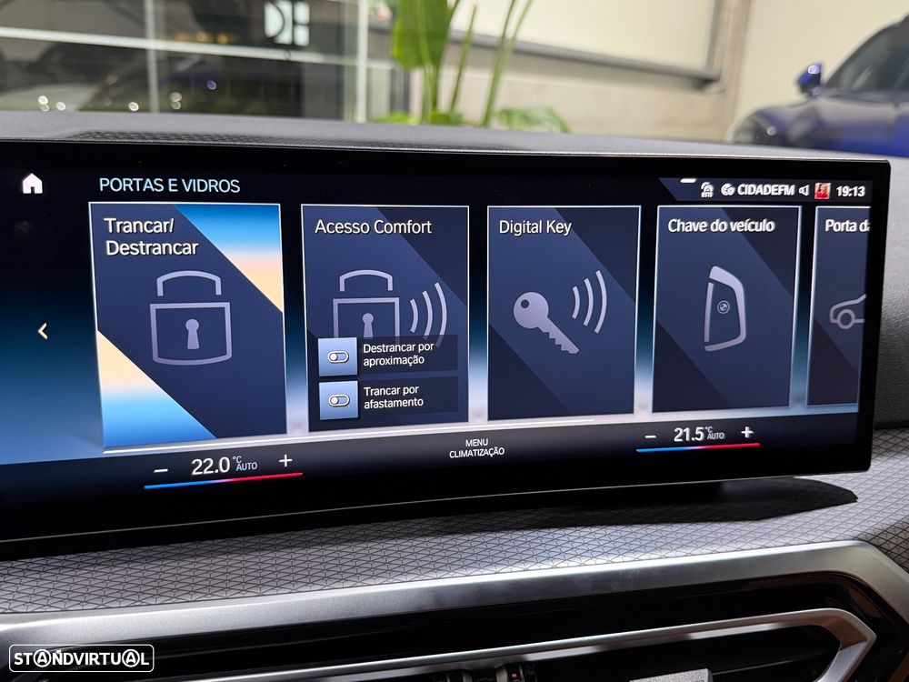 BMW 330 e Pack Desportivo M Pro Auto - 52