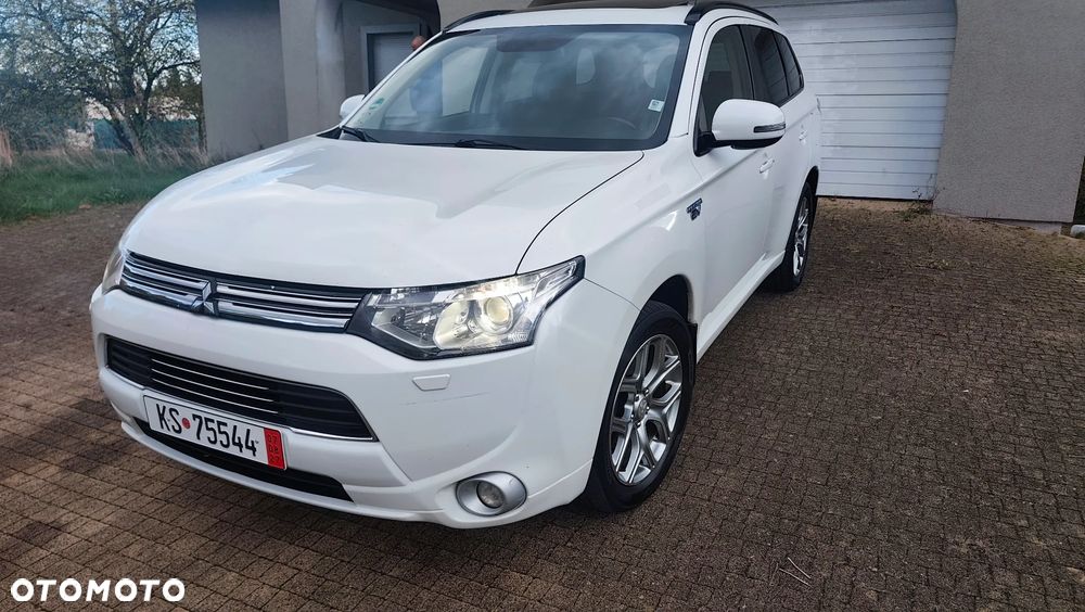 Mitsubishi Outlander 2.0 4WD Top - 30