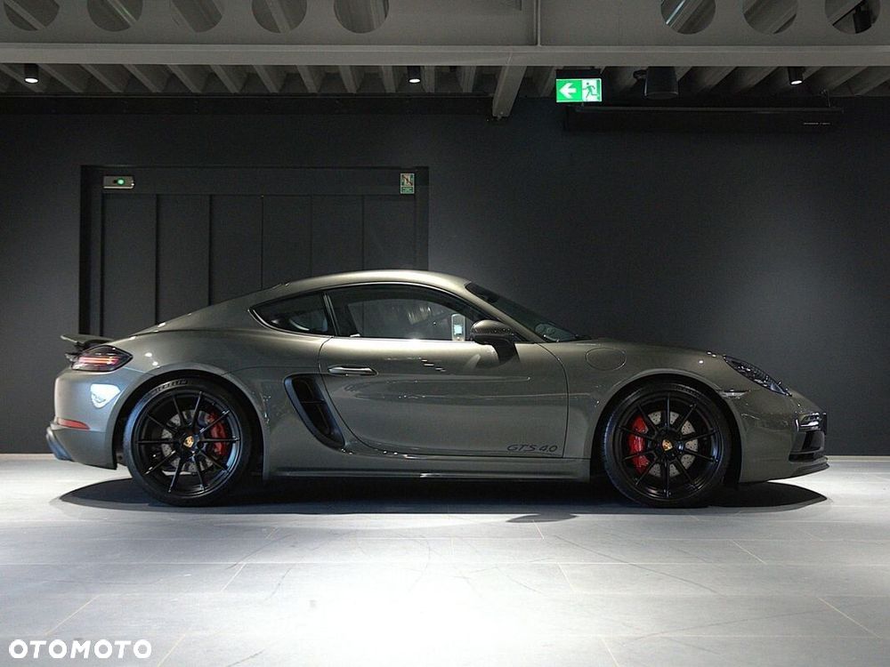 Porsche 718 Cayman - 6