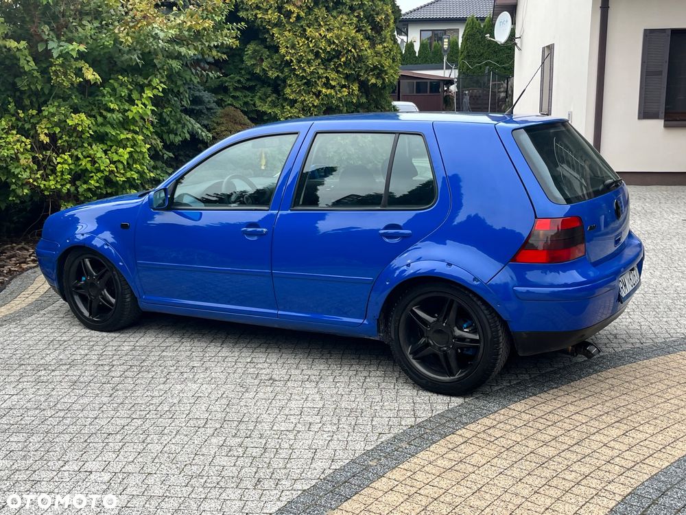 Volkswagen Golf - 20