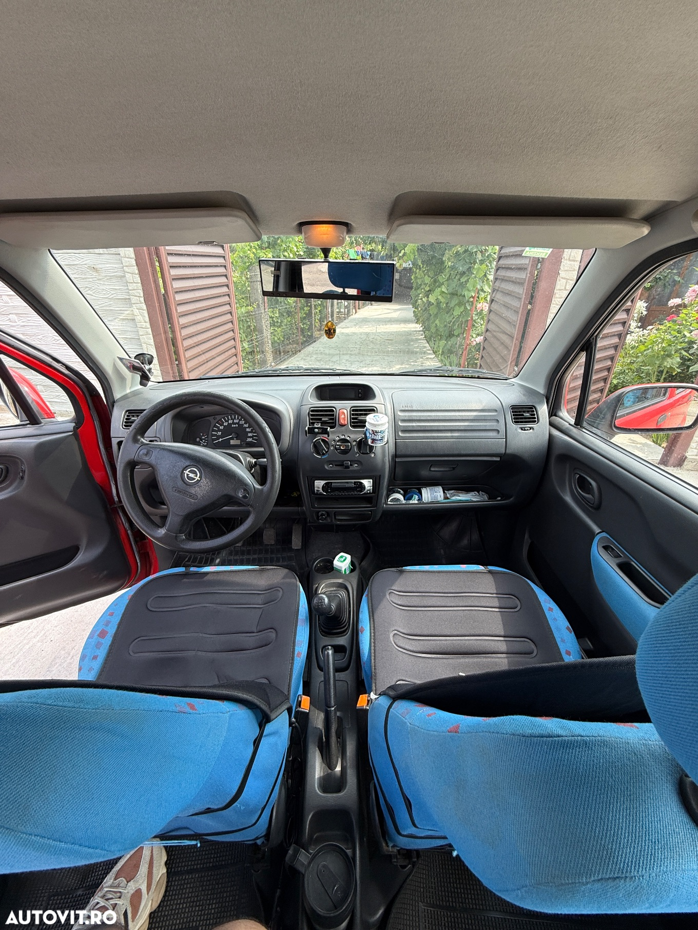 Opel Agila 1.0i Base - 6