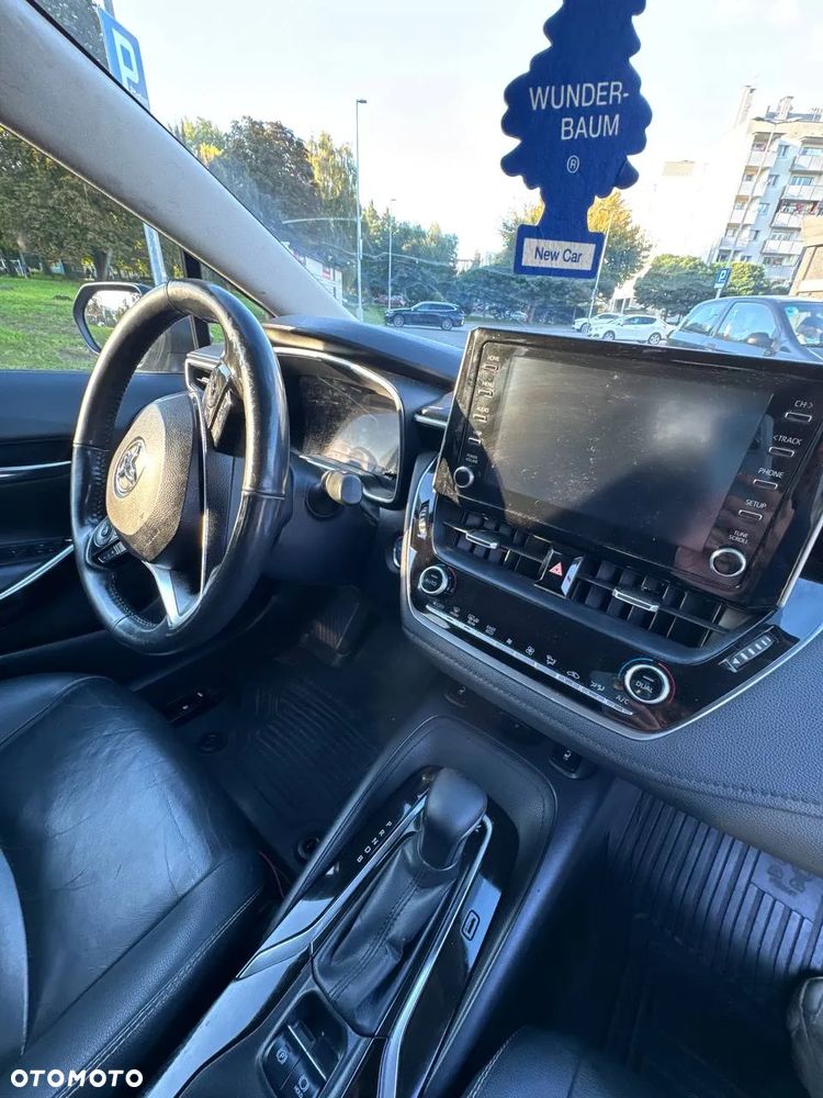 Toyota Corolla 1.8 Hybrid Executive - 10