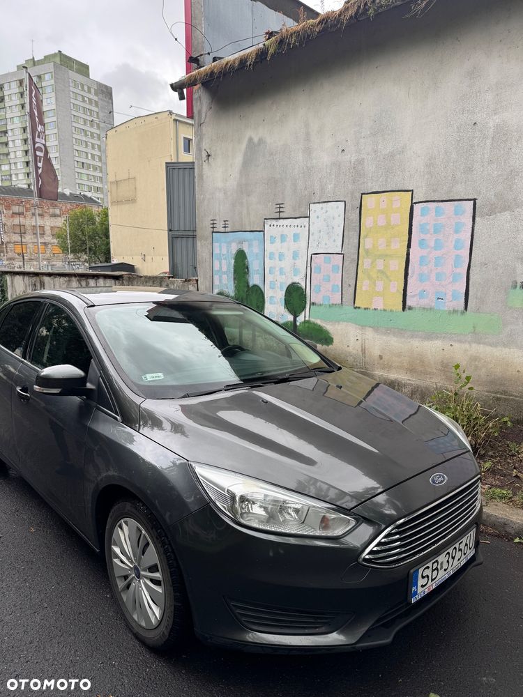 Ford Focus 1.6 Titanium - 2