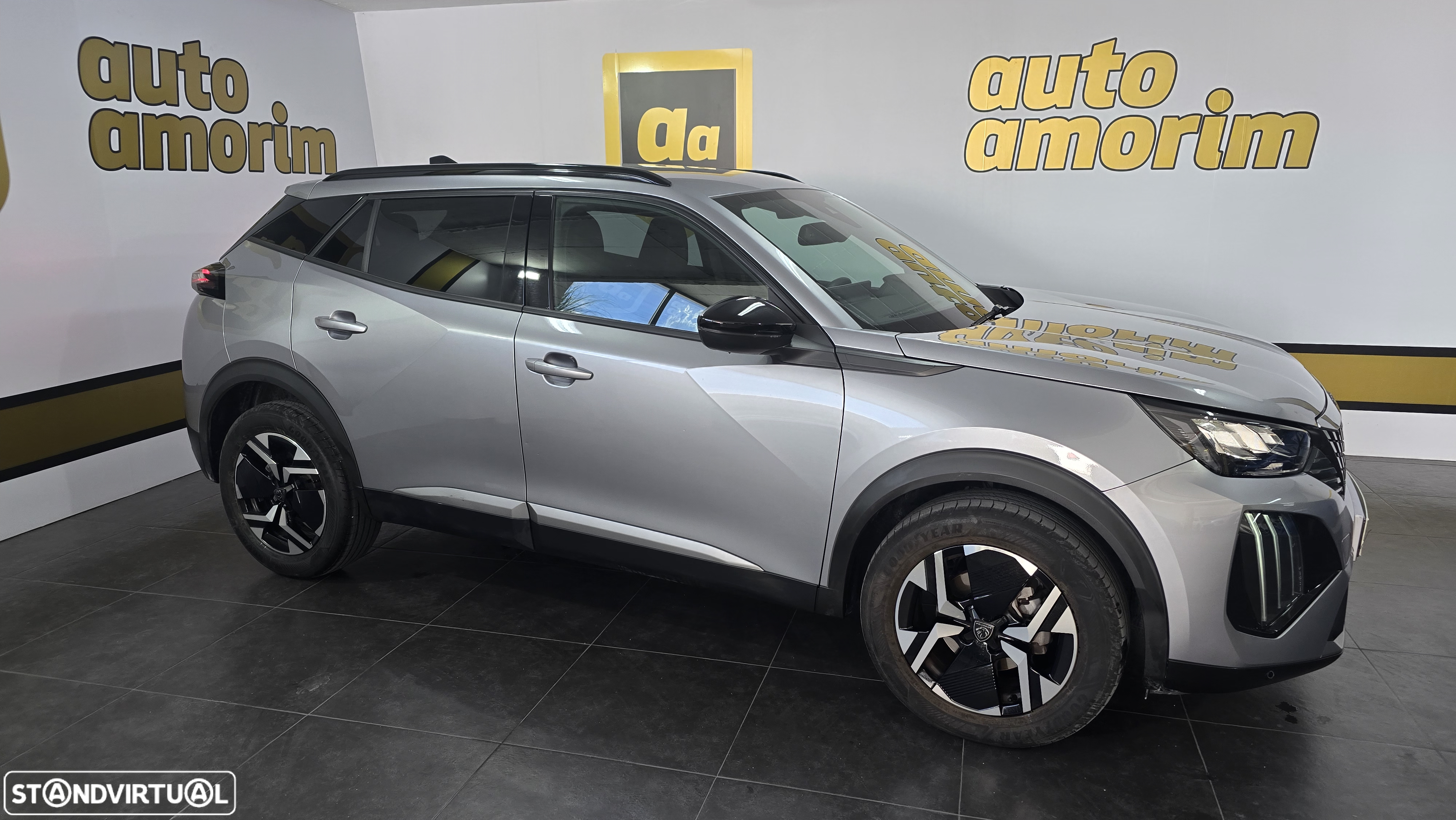 Peugeot 2008 1.2 PureTech Allure Pack EAT8 - 4