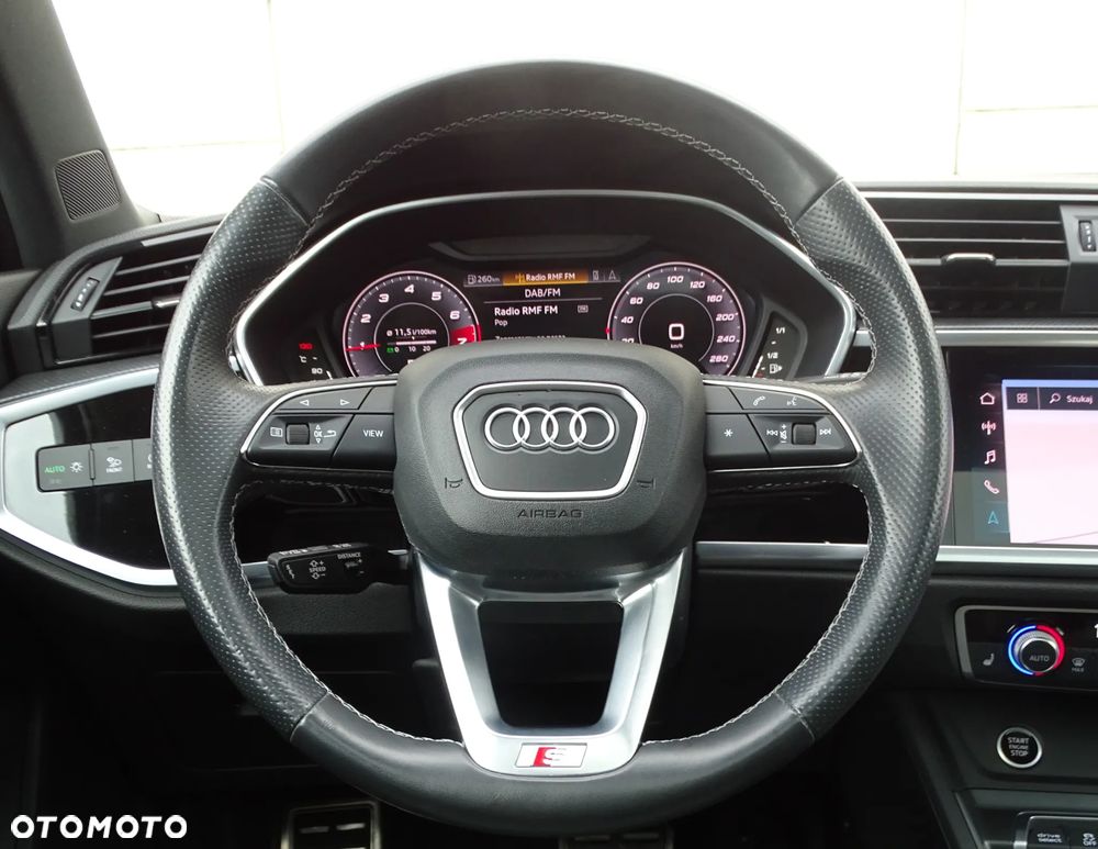 Audi Q3 Sportback - 11