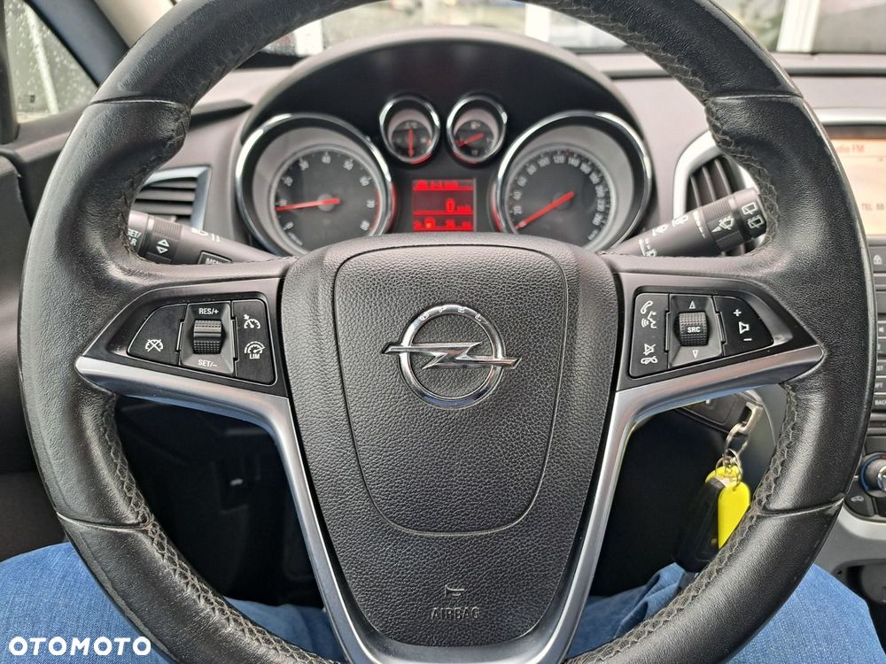 Opel Astra - 11