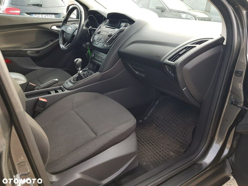 Ford Focus - 16