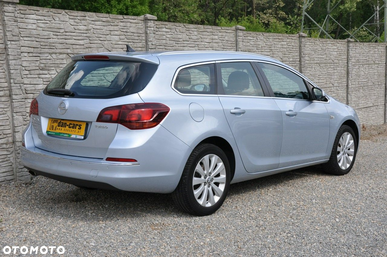 Opel Astra 1.4 Turbo Cosmo - 5
