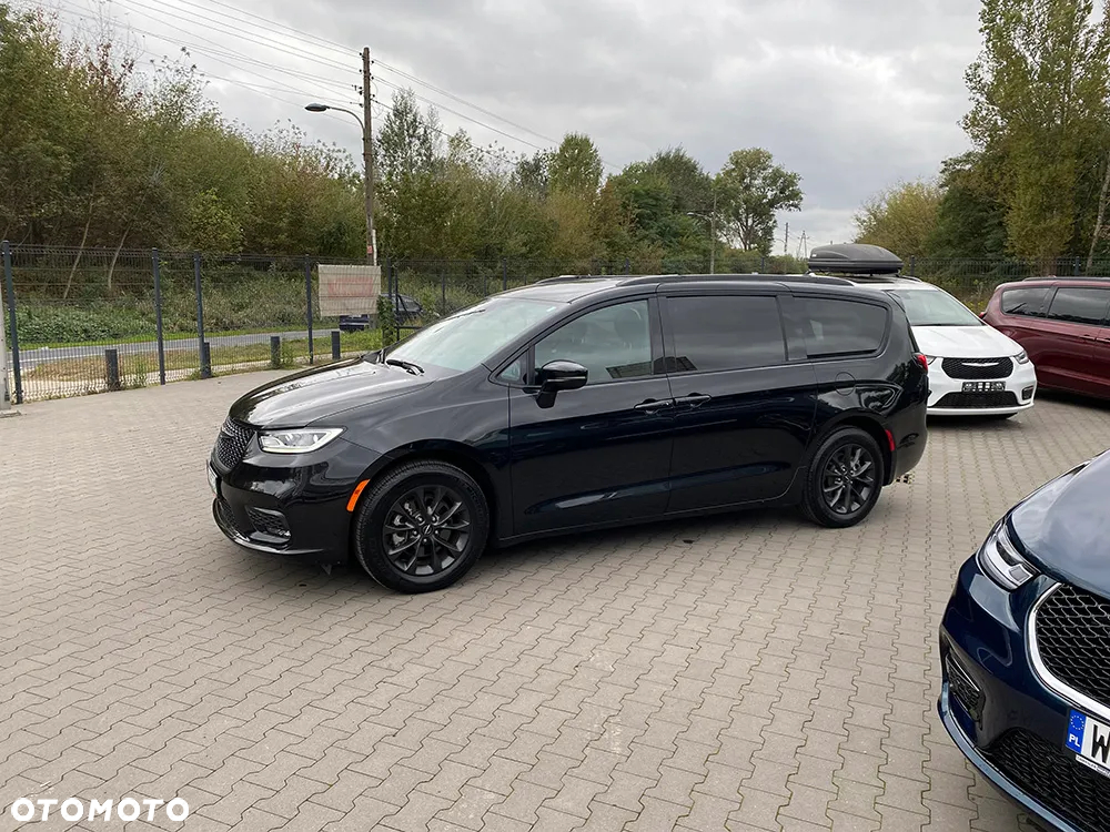 Chrysler Pacifica - 7