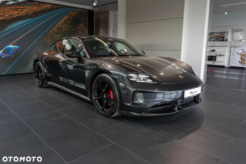 Porsche Taycan 105kWh 4S Black Edition - 6