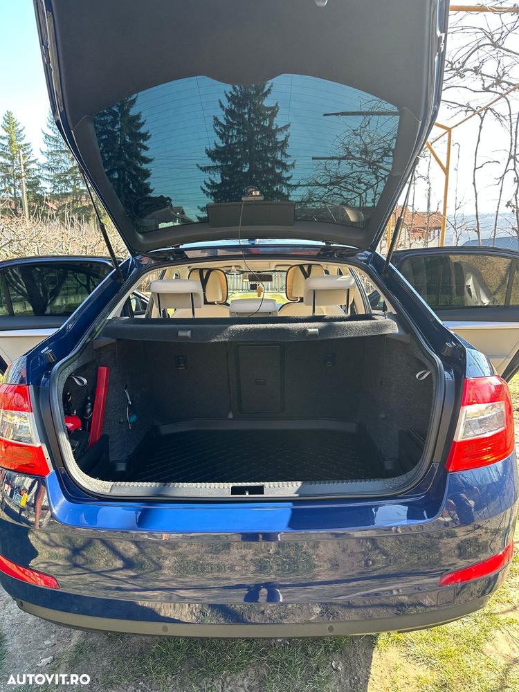 Skoda Octavia 1.6 TDI Classic DSG - 15