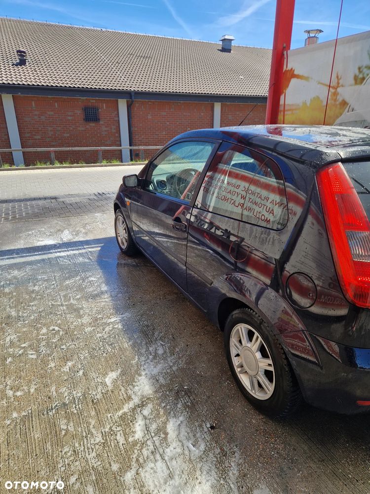 Ford Fiesta - 4