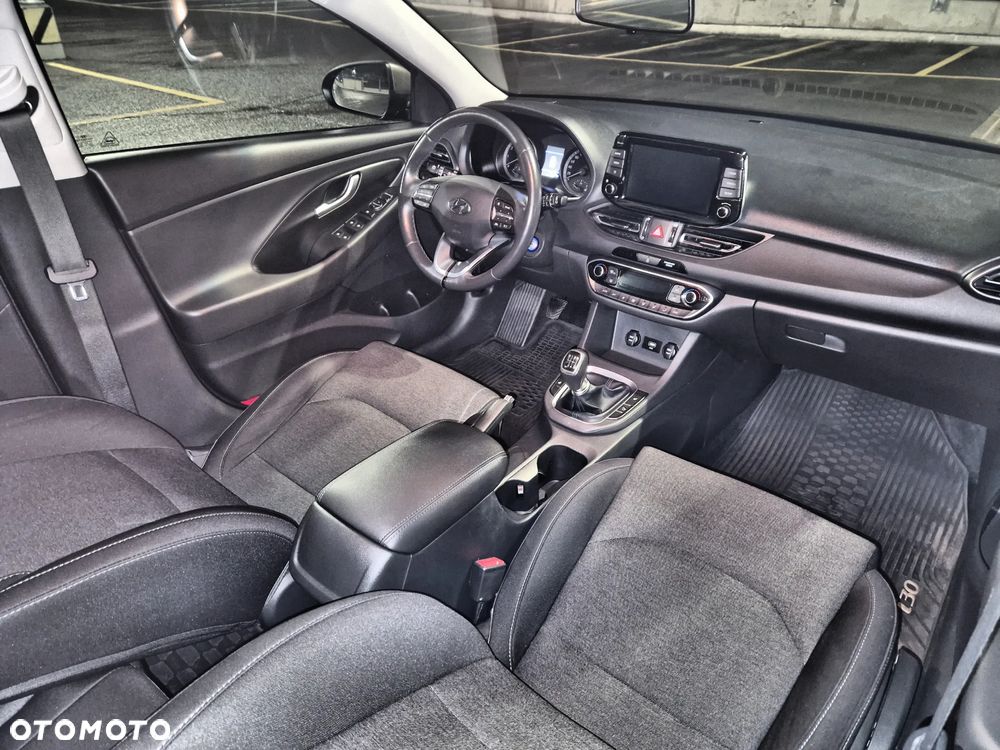 Hyundai i30 1.5 DPI Comfort - 23