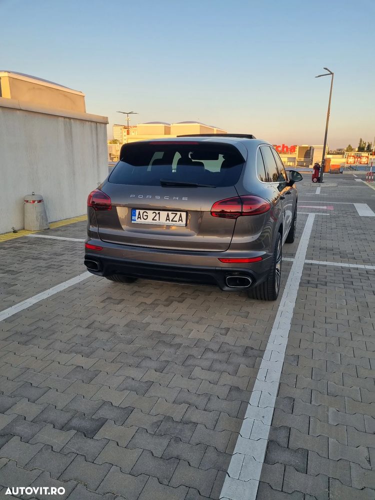 Porsche Cayenne 3.0 L - 11