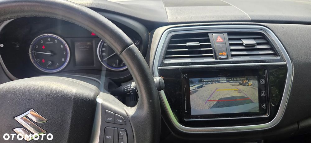 Suzuki S-Cross - 21