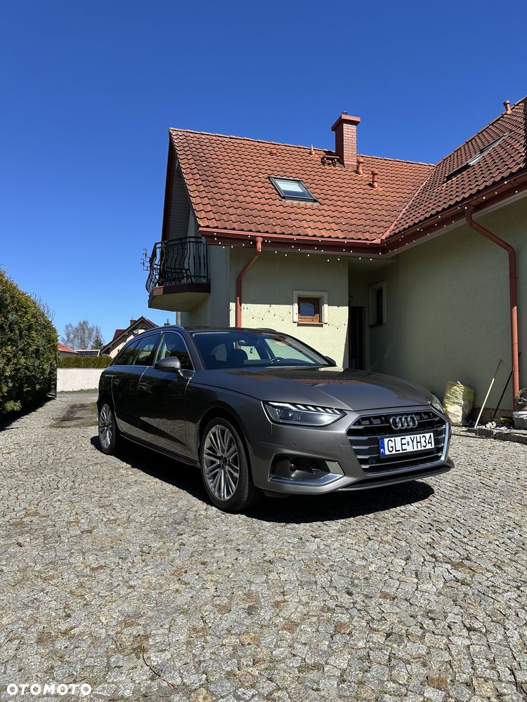 Audi A4 Avant 40 TFSI S tronic - 2