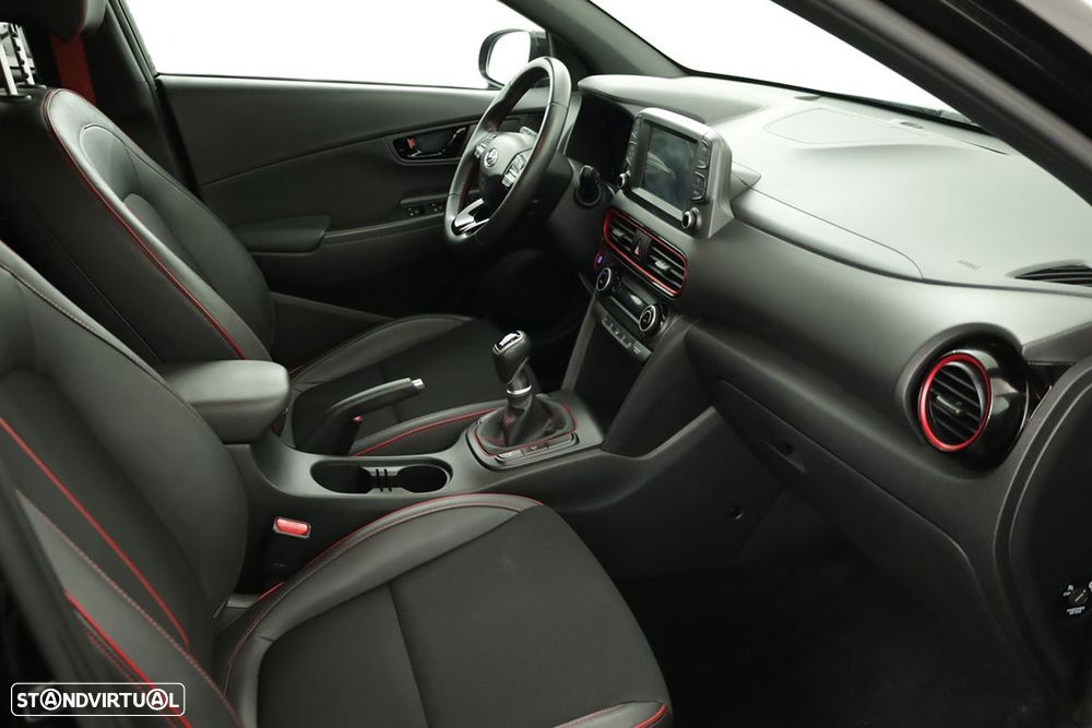 Hyundai Kauai 1.0 T-GDi Premium Pele/Tec.Vermelho - 20