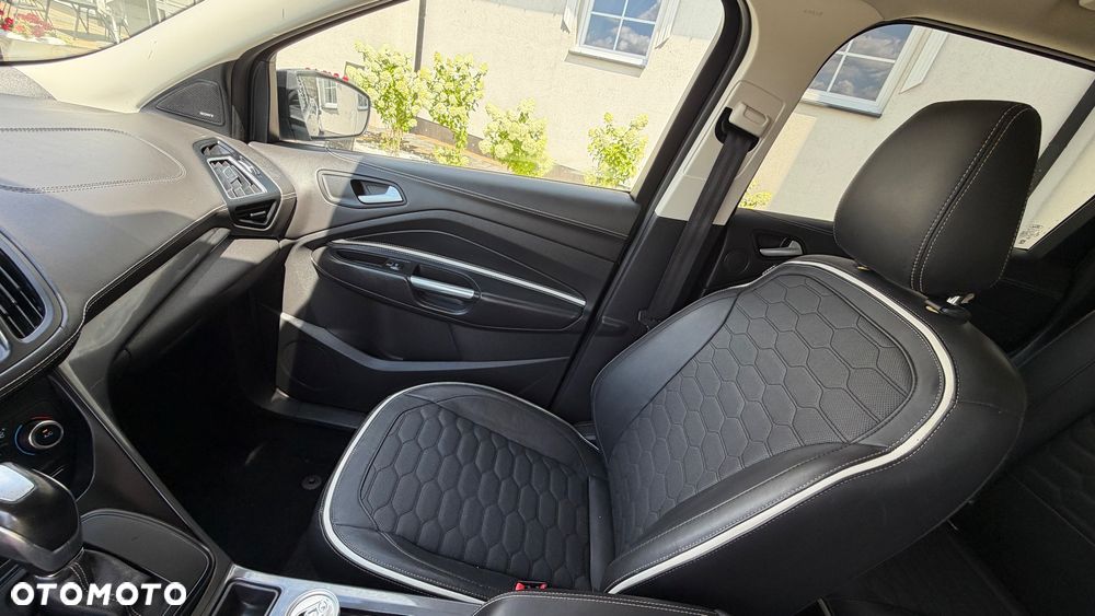 Ford Kuga 2.0 TDCi 4x4 Vignale - 19