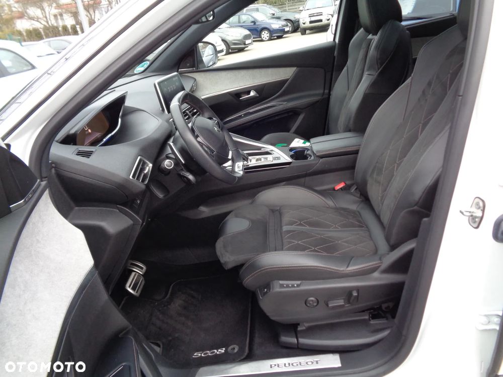 Peugeot 5008 BlueHDi 180 EAT8 GT Pack - 10