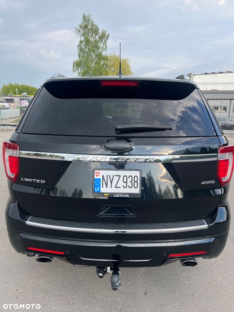 Ford Explorer - 4