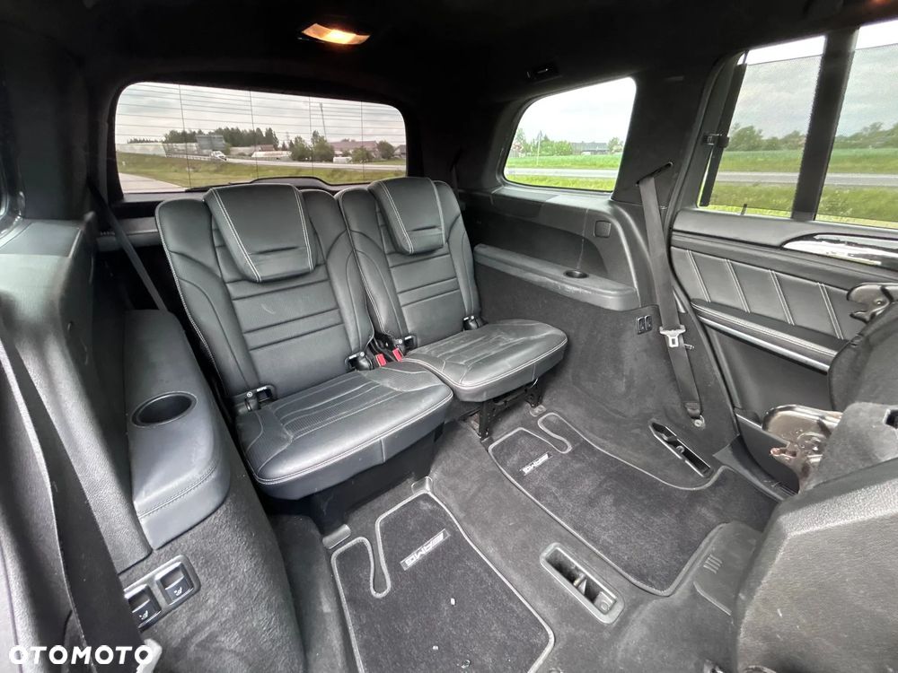 Mercedes-Benz GL 63 AMG - 15