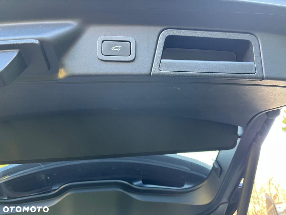 Land Rover Range Rover Velar 2.0 P250 R-Dynamic SE - 26