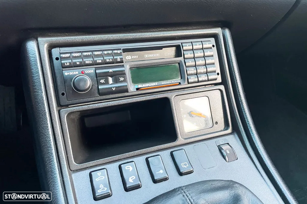 Porsche 968 Coupé - 28