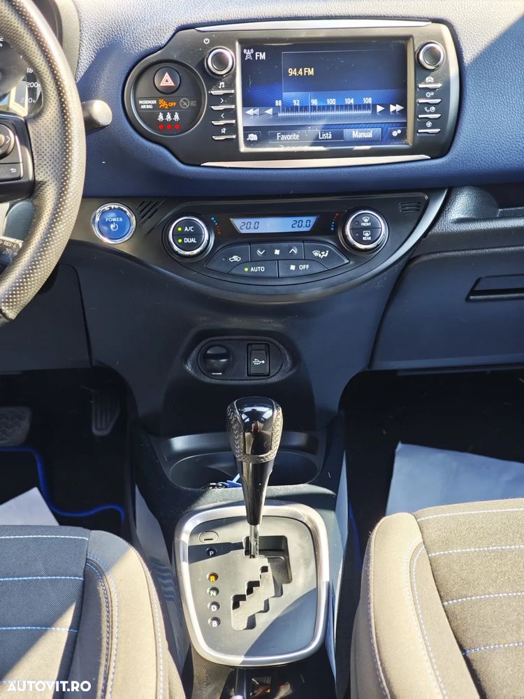 Toyota Yaris - 13