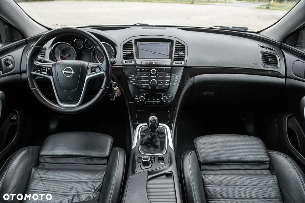 Opel Insignia 2.0 Turbo - 27