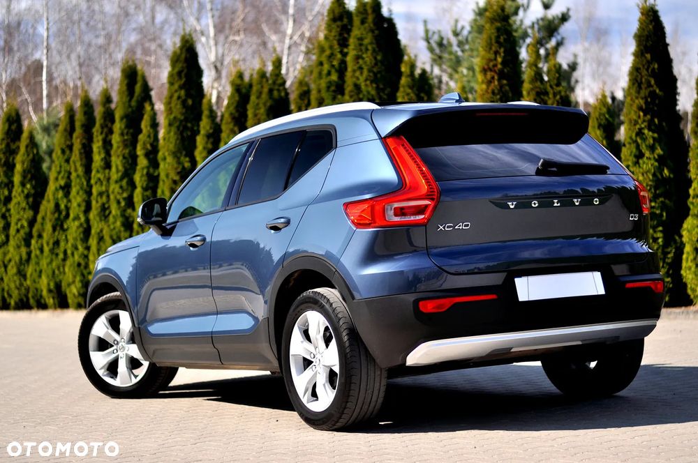 Volvo XC 40 D3 Momentum Pro - 2