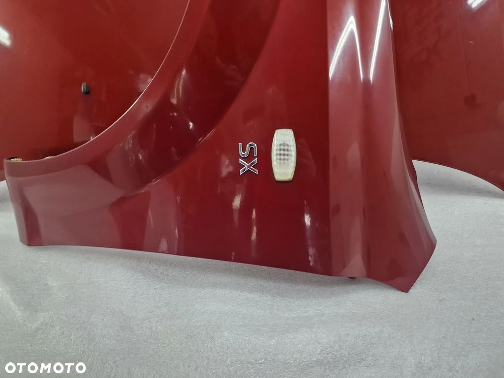 DAEWOO LACETTI 02- LEWY / PRAWY BŁOTNIK , KOLOR BORDO METALIK , NR AUKCJI NM124 - 15