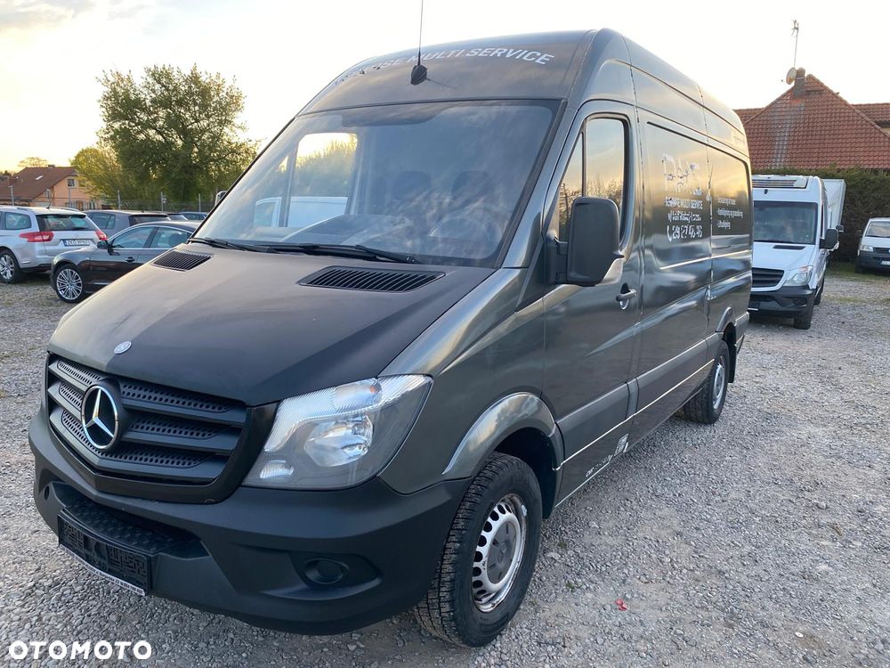 Mercedes-Benz Sprinter - 2