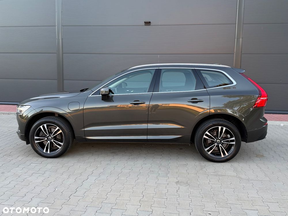 Volvo XC 60 T8 Twin Engine AWD Geartronic Momentum - 6