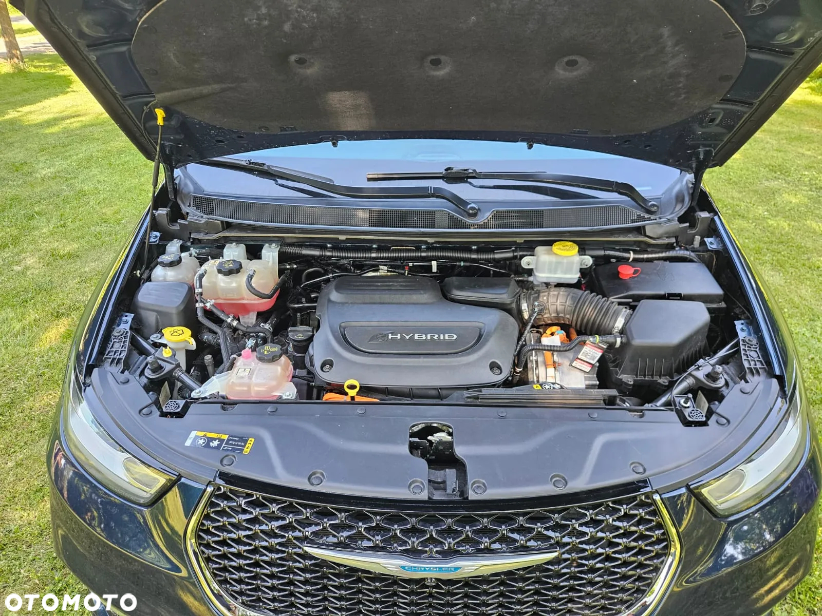 Chrysler Pacifica - 12