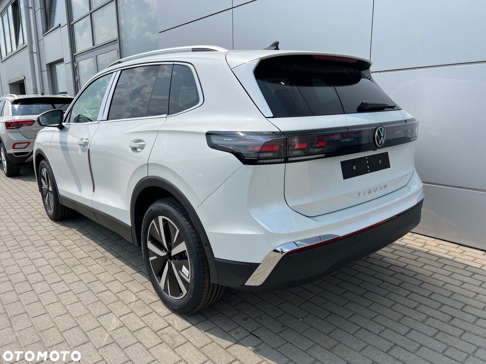 Volkswagen Tiguan 2.0 TDI Elegance DSG - 5