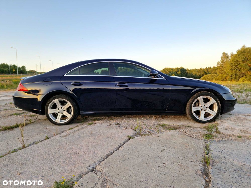Mercedes-Benz CLS - 6