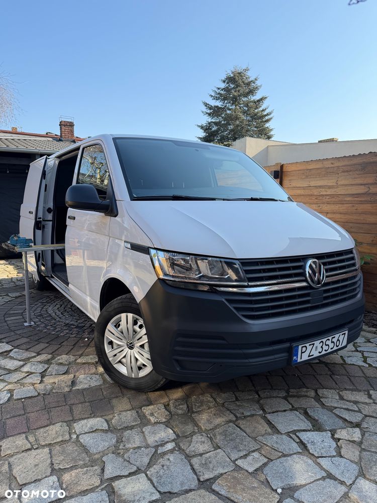 Volkswagen Transporter - 1