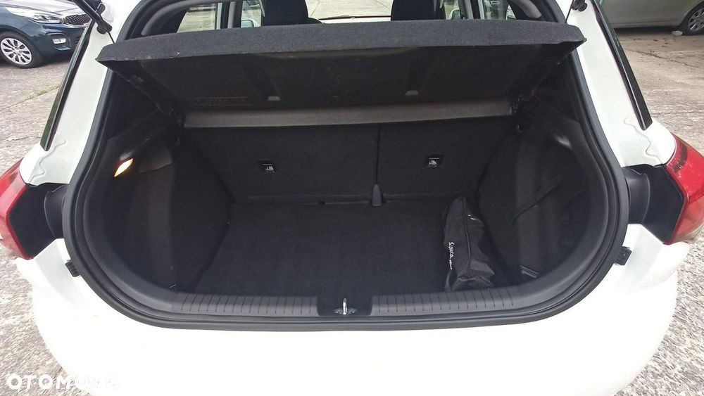 Hyundai i20 1.2 Classic Plus - 27