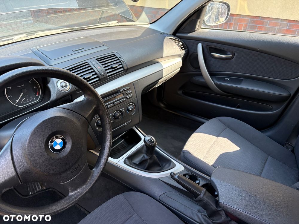 BMW Seria 1 116i - 5