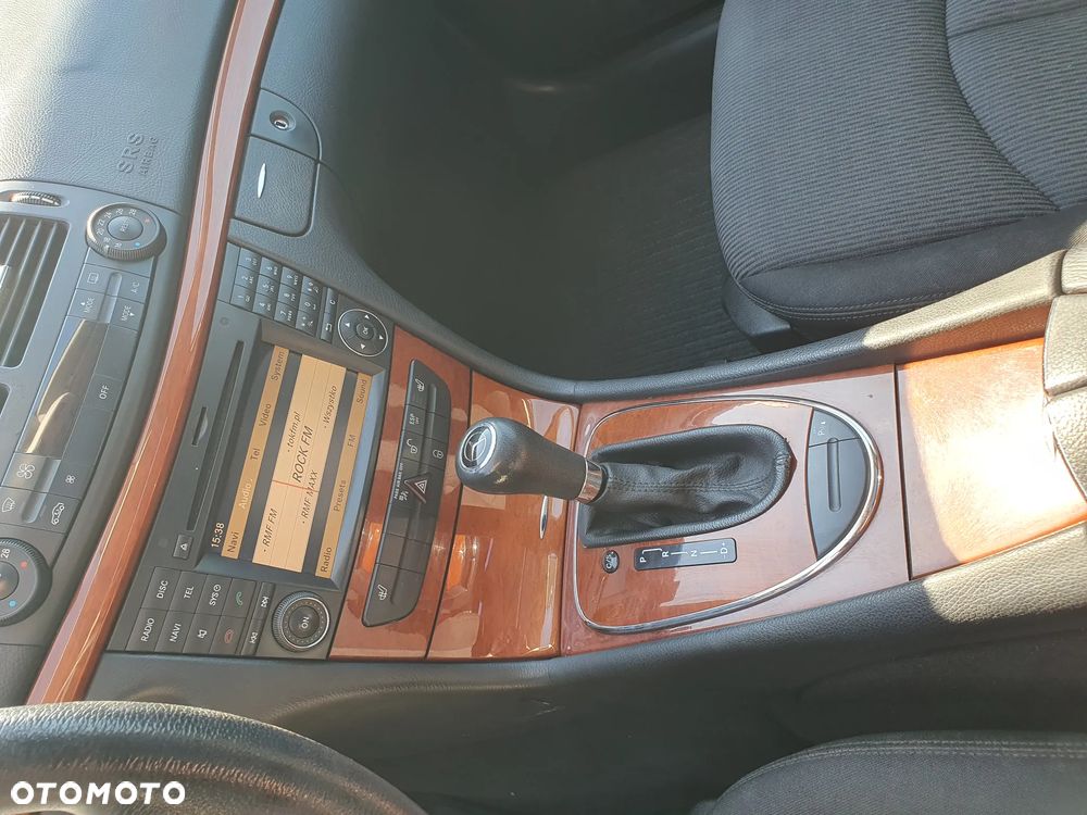 Mercedes-Benz Klasa E 200 Kompressor Automatik Elegance - 24