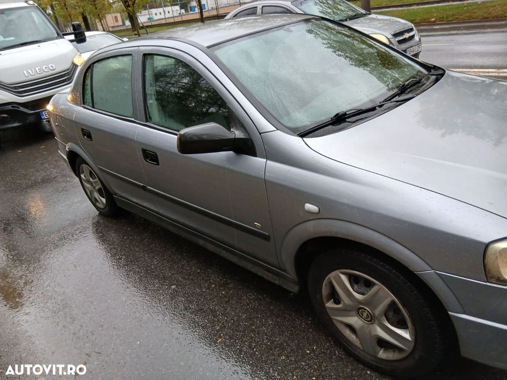 Opel Astra - 1