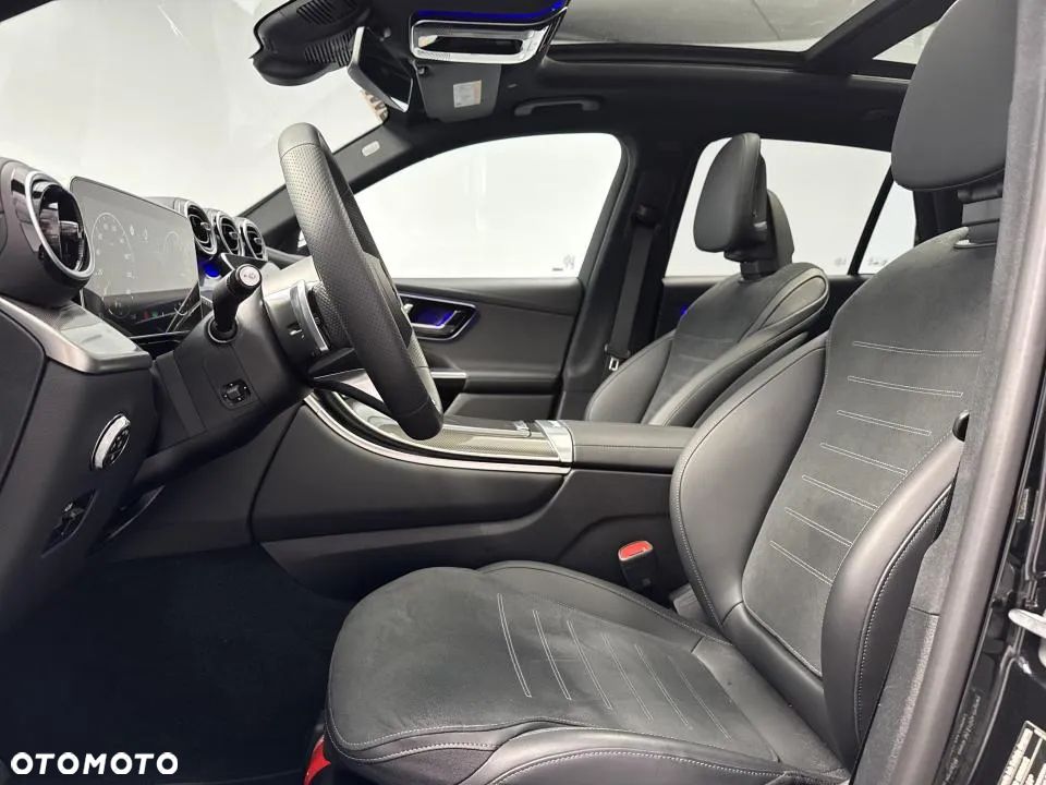 Mercedes-Benz GLC - 12