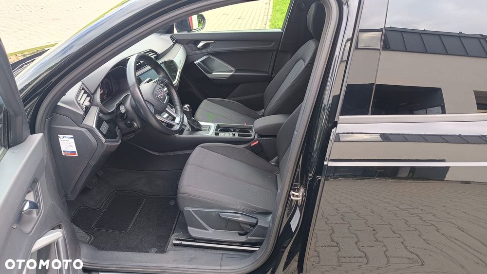 Audi Q3 35 TFSI S tronic - 28